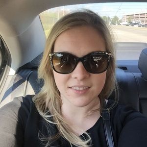 Meet your Posher, Kelly